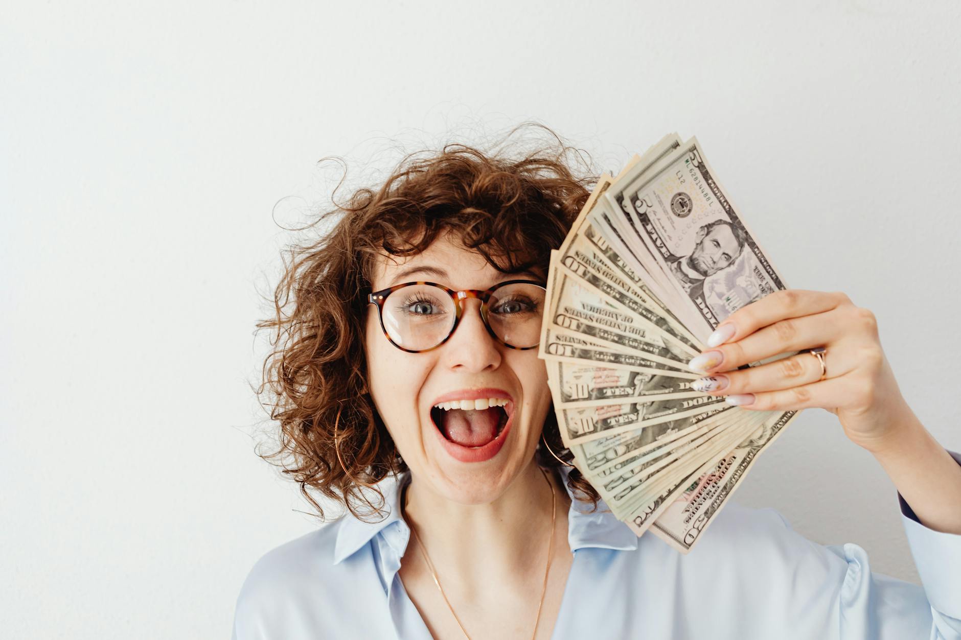 The Dark Side of “Easy Money” — Why TokReviews Isn’t What It Seems